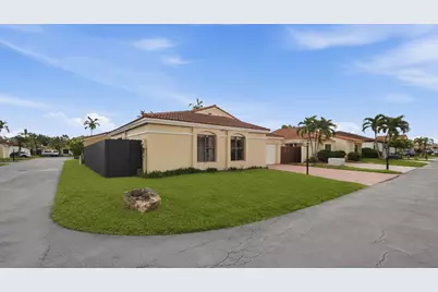 8871 SW 6th Street, Miami, FL 33174 - Photo 2