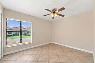 8871 SW 6th St, Miami, FL 33174 - Photo 14