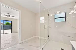 8871 SW 6th St, Miami, FL 33174 - Photo 12