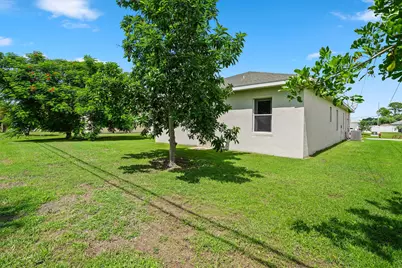 1092 SW Majorca Avenue, Port Saint Lucie, FL 34953 - Photo 6