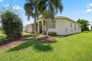 1092 SW Majorca Ave, Port Saint Lucie, FL 34953 - Photo 4