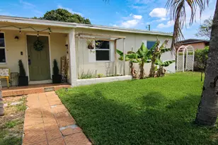 1110 14th Ct S, Lake Worth Beach, FL 33460 - Photo 2