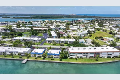 1176 Bayshore Drive #205, Fort Pierce, FL 34949 - Photo 34