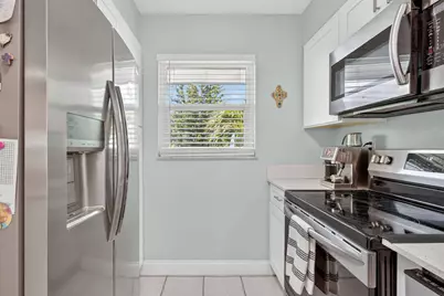 1176 Bayshore Drive #205, Fort Pierce, FL 34949 - Photo 4