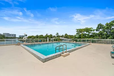 3000 Holiday Drive #1104, Fort Lauderdale, FL 33316 - Photo 24