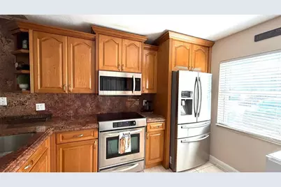 40 Essex Court #C, Royal Palm Beach, FL 33411 - Photo 6