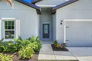 256 SW Grove Ave, Port Saint Lucie, FL 34983 - Photo 2