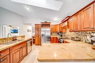 1637 Farmington Cir, Wellington, FL 33414 - Photo 10