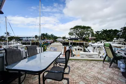 2555 NE 15th Street, Pompano Beach, FL 33062 - Photo 22