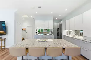2628 NE 9th Ave, Wilton Manors, FL 33334 - Photo 12