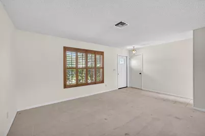 9820 Jonquil Circle N, Palm Beach Gardens, FL 33410 - Photo 12