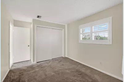 9820 Jonquil Circle N, Palm Beach Gardens, FL 33410 - Photo 32