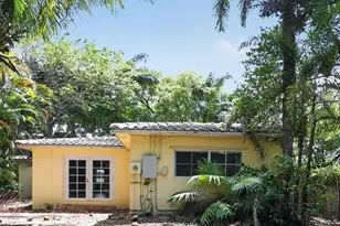 1131 Adams St, Hollywood, FL 33019 - Photo 2