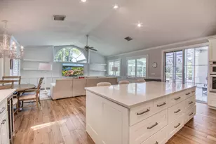 185 Thornton Dr, Palm Beach Gardens, FL 33418 - Photo 16