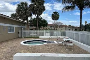 1004 Twin Lakes Dr, Coral Springs, FL 33071 - Photo 24
