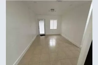 2209 NW 6th Street #1, Fort Lauderdale, FL 33311 - Photo 2