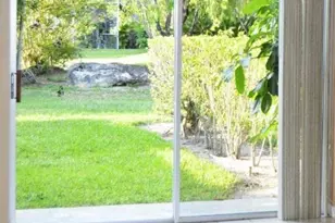 61 East Ct, Royal Palm Beach, FL 33411 - Photo 16