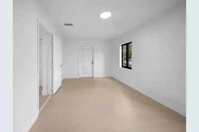 7708 SW 9th Street, North Lauderdale, FL 33068 - Photo 24