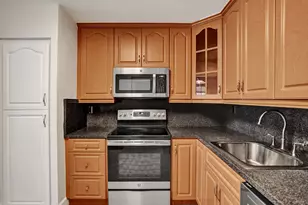 3747 E Valley Green Dr, Davie, FL 33328 - Photo 8