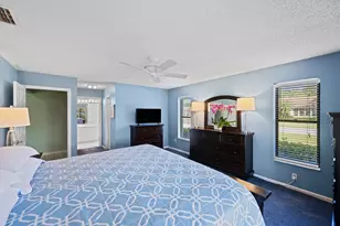 657 Juniper Pl, Wellington, FL 33414 - Photo 14