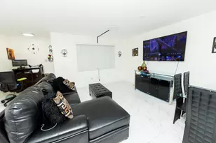 783 NE 127th St, North Miami, FL 33161 - Photo 18