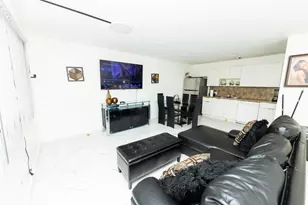783 NE 127th St, North Miami, FL 33161 - Photo 14