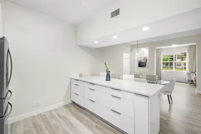 5064 Lake Catalina Drive #A, Boca Raton, FL 33496 - Photo 8