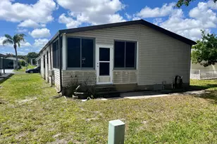 240 Mangrove Bay Pl, Fort Pierce, FL 34982 - Photo 4
