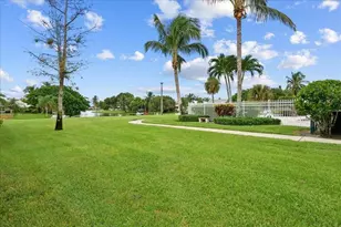 12875 Spinnaker Ln, Wellington, FL 33414 - Photo 24