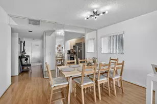 13700 SW 11th St, Pembroke Pines, FL 33027 - Photo 16