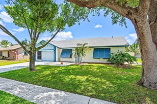 1146 NW 10th St, Boynton Beach, FL 33426 - Photo 2