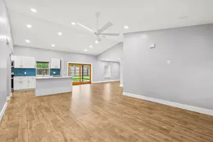 1146 NW 10th St, Boynton Beach, FL 33426 - Photo 10