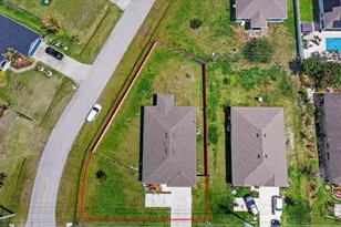 1781 SW Del Rio Blvd, Port Saint Lucie, FL 34953 - Photo 6