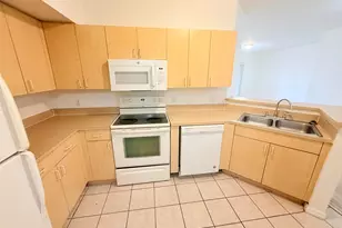 1302 Belmont Ln, North Lauderdale, FL 33068 - Photo 4