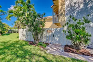 246 Seabreeze Cir, Jupiter, FL 33477 - Photo 10