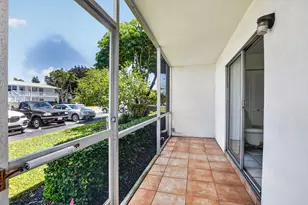 492 W Tilford, Deerfield Beach, FL 33442 - Photo 22