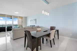 2650 Lake Shore Dr, Riviera Beach, FL 33404 - Photo 8