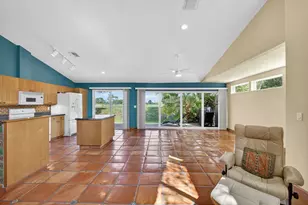 1404 Mahogany Pl, Palm Beach Gardens, FL 33418 - Photo 14