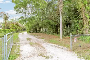 16296 81st Ln N, The Acreage, FL 33470 - Photo 42
