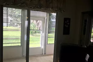 25 Newport B, Deerfield Beach, FL 33442 - Photo 4