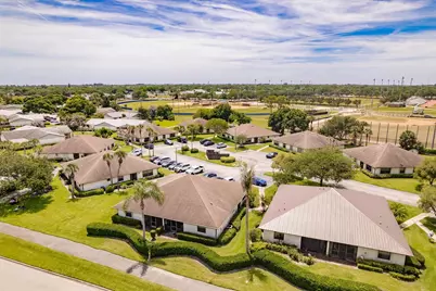 1607 Laurel Leaf Lane #B, Fort Pierce, FL 34950 - Photo 12