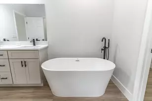983 NW Pace Dr Dr NW, Palm Bay, FL 32907 - Photo 24