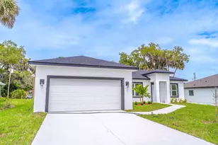 983 NW Pace Dr Dr NW, Palm Bay, FL 32907 - Photo 4
