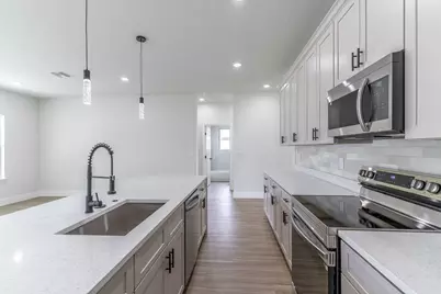 983 NW Pace Dr Drive NW, Palm Bay, FL 32907 - Photo 14