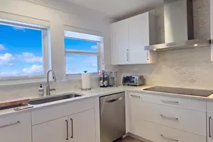 60 Yacht Club Dr, North Palm Beach, FL 33408 - Photo 4