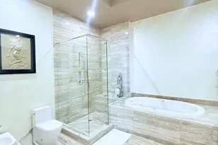 15811 Collins Ave, Sunny Isles Beach, FL 33160 - Photo 10