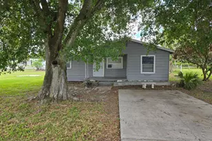 408 NW 10th Ave, Okeechobee, FL 34974 - Photo 2