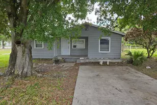 408 NW 10th Ave, Okeechobee, FL 34974 - Photo 1