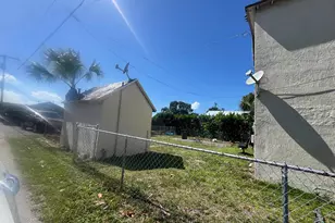 3621 Morton Ave, West Palm Beach, FL 33405 - Photo 8