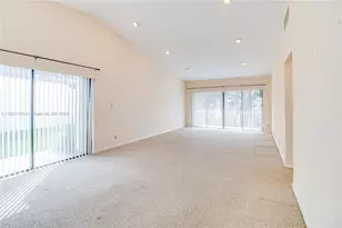6343 W Pinehurst Cir W, Tamarac, FL 33321 - Photo 6